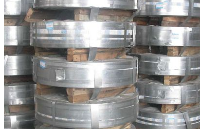 MAQUILA-DE-ROLLOS-EN-CORTE-DE-SLITTER2